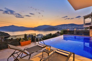 Villa Rainbow, Villa with Sea View | Kalkandavillan