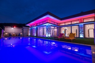 Villa Ay Işığı, Flitterwochenvilla mit beheiztem Pool 